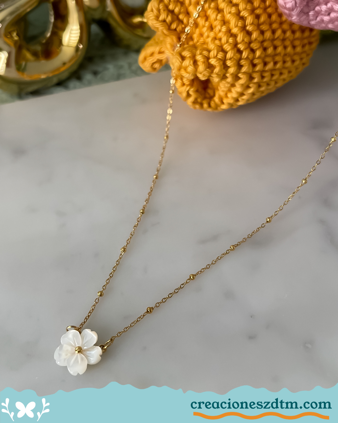 Nácar Flower Necklace