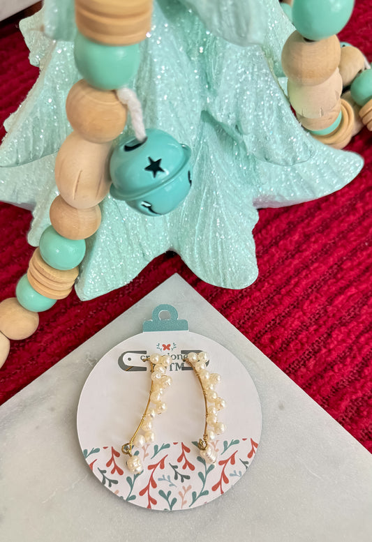 Lots of Pearls Earring