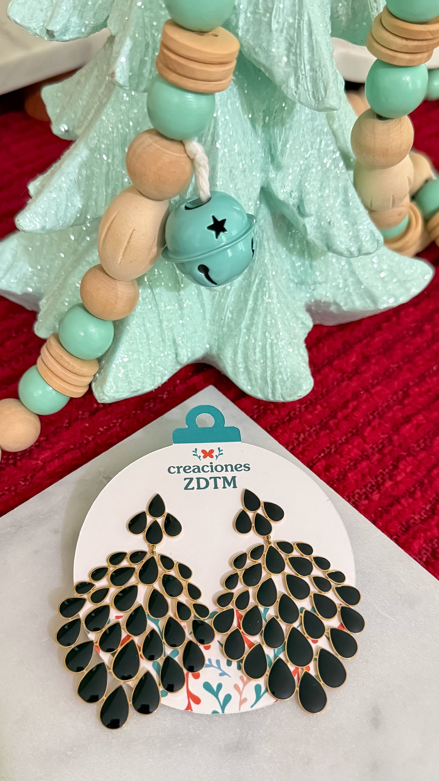 Feather Earring (black)