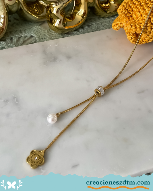 Mila Necklace
